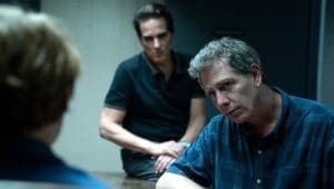 مسلسل The Outsider الموسم الاول الحلقة 9 مترجمة